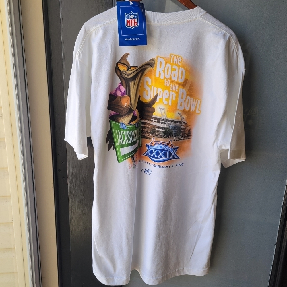 RARE VTG NFL Reebok NEW WHITE T SHIRT LARGE GRAPHIC SUPER BOWL 2005 JACKSONVILLE
